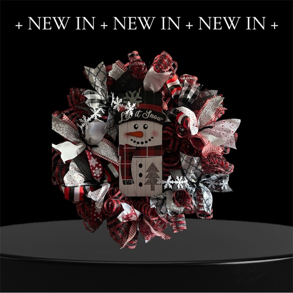 Festive Snowman Holiday Wreath - Red, Black, White